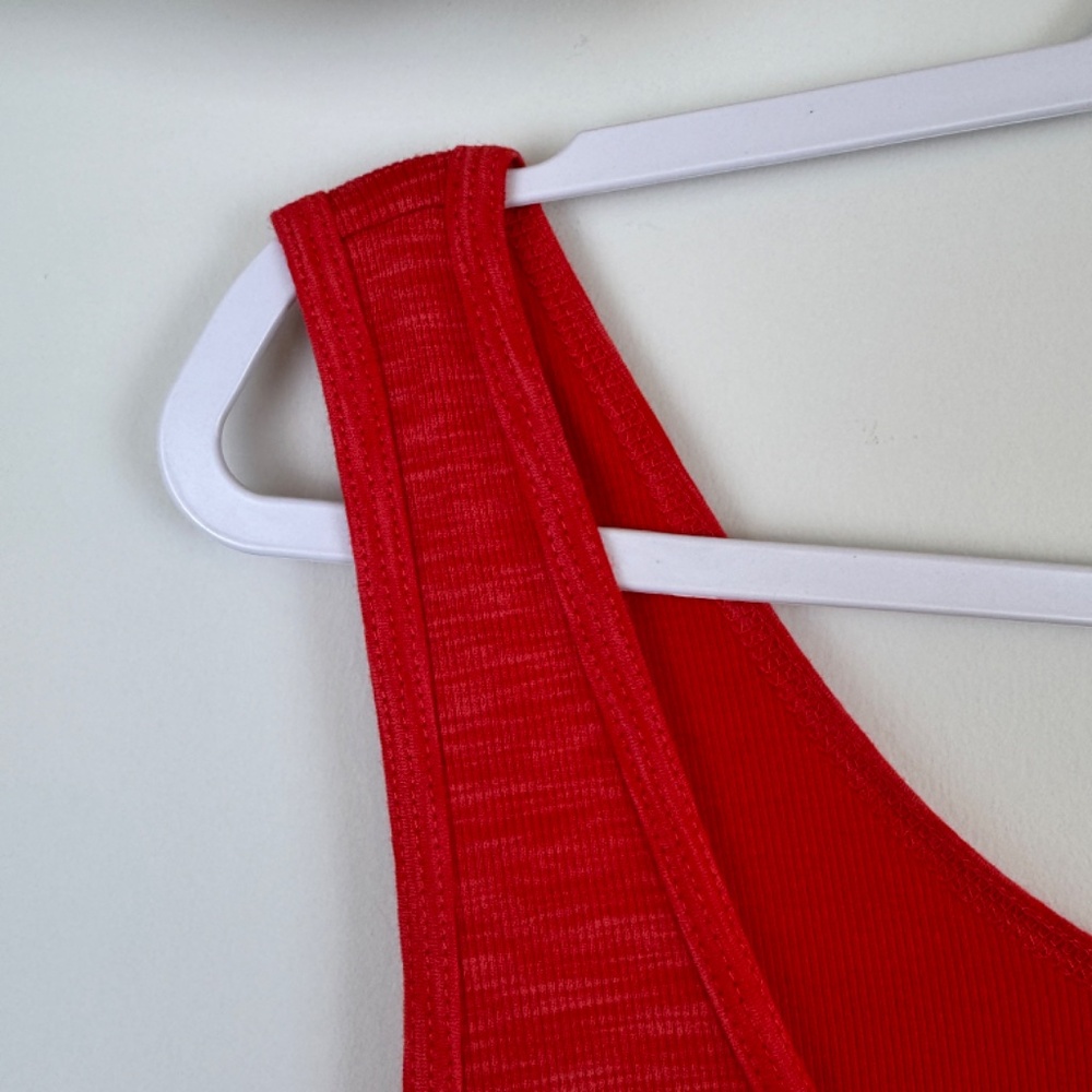 MOSSIMO Basic Fine Ribbed Red Tank Top NWT / Plus 4X - Picture 5 of 13